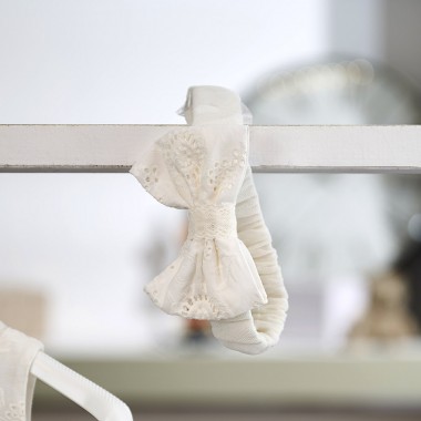 Κομψό Βαπτιστικό Φόρεμα 26Κ720 Off White με Κεντημένο Μπροντερί Ύφασμα