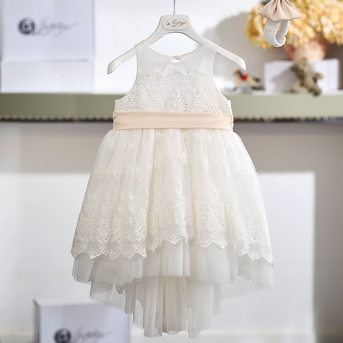 Βαπτιστικό Φόρεμα Κοριτσιού 26Κ744 Off White με Δαντέλα & Σατέν Ζώνη Nude